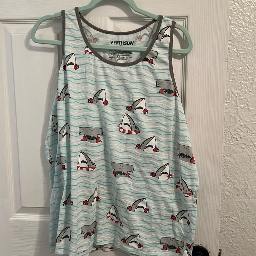 Shark tank top